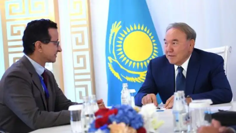 Назарбаев провел встречу с главой DP World