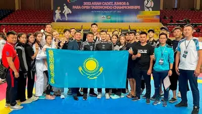 Семь медалей привезли казахстанцы с ЧА по таеквондо, фото - Новости Zakon.kz от 28.08.2022 21:10