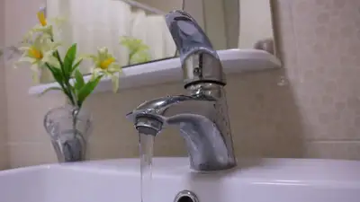 Казахстан Туркестанская область Дархан Сатыбалды питьевая вода , фото - Новости Zakon.kz от 27.06.2023 17:36