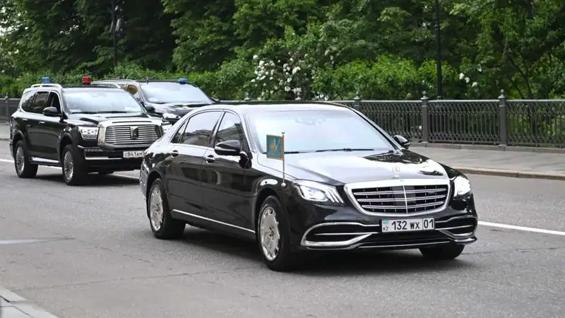 Токаев прибыл в Кремлевский дворец