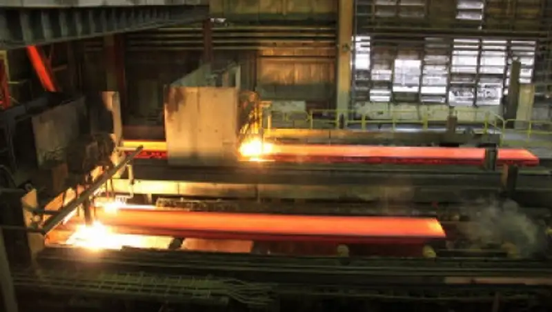 Прокуроры потребовали от АО «АрселорМиттал Темиртау» не сокращать зарплаты рабочим