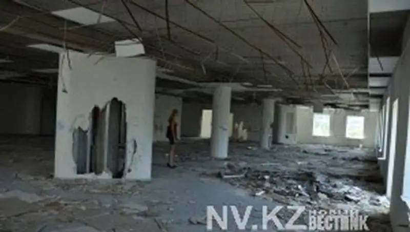 В Караганде разваливается здание, на строительство которого потратили более 1млрд тенге