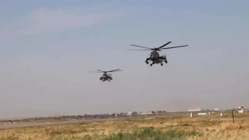 Военные объяснили ночные полеты вертолетов над Шымкентом