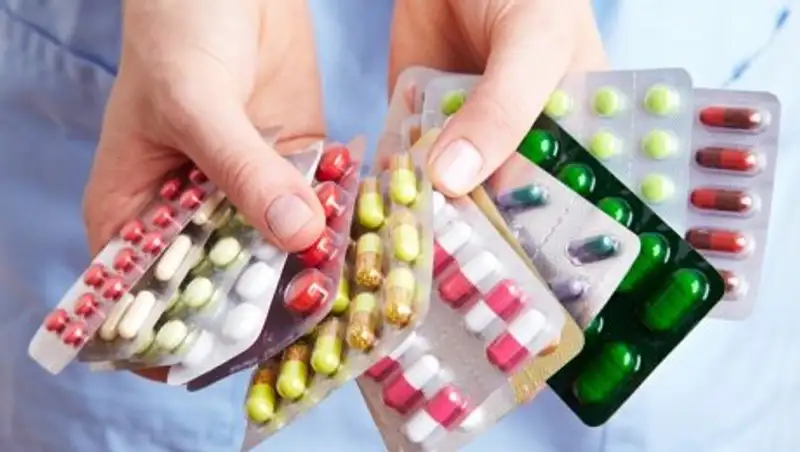 За навязывание дорогостоящих лекарств медиков и аптекарей в РК будут наказывать