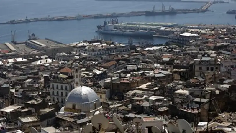 В Алжире разбился военный вертолет, погибли три пилота