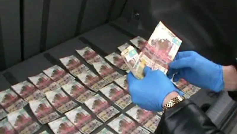 В Усть-Каменогорск завезли партию фальшивых тенге