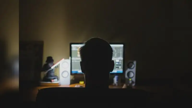 В Костанае мошенник выманивал у ребенка деньги в соцсетях