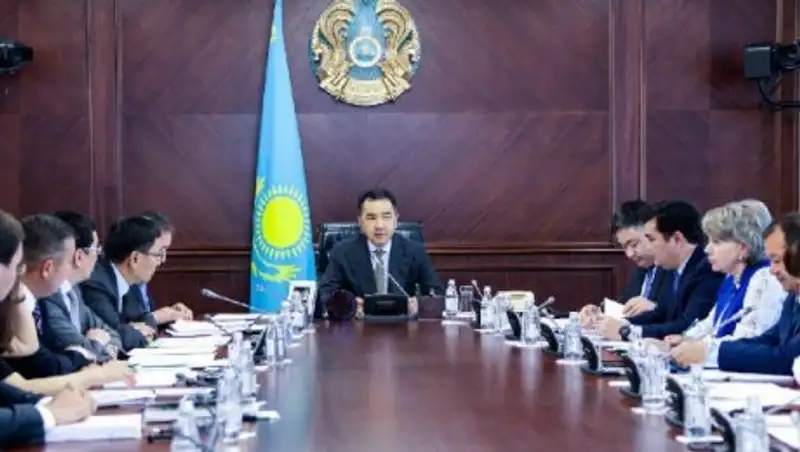 Бакытжан Сагинтаев провел заседание Совета директоров АО «НУХ «Байтерек»