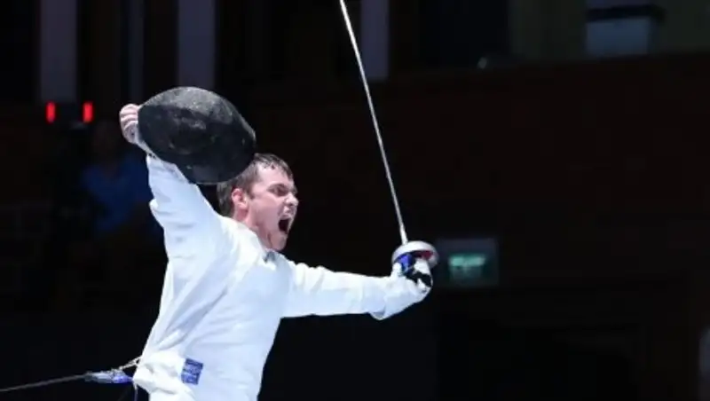 Дмитрий Алексанин взял "бронзу" на этапе Кубка мира по фехтованию