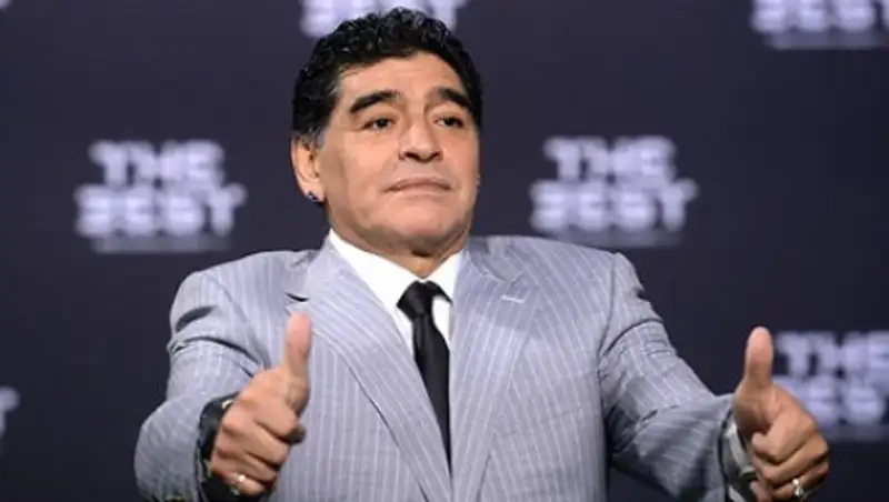 Марадона назвал себя фанатом Путина