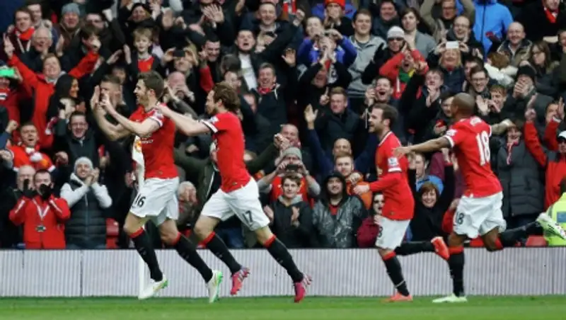 Бренд "МЮ поднялся на первое место в списке самых дорогих среди футбольных клубов