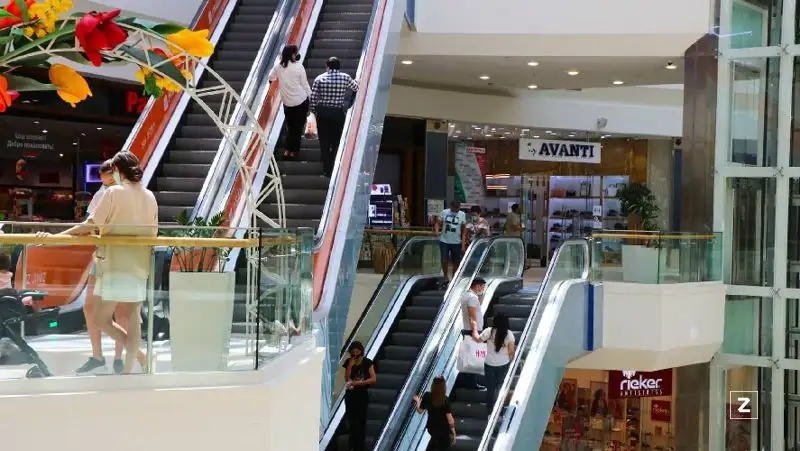 В Алматы возобновляют работу ТРЦ