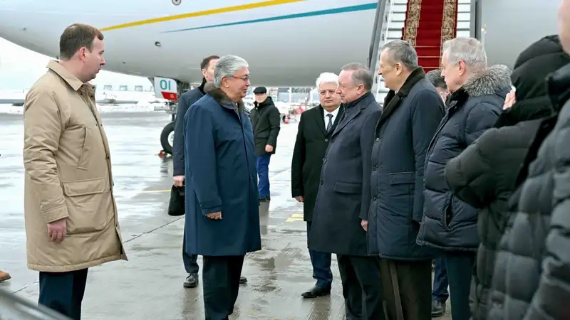 Токаев по приглашению Путина прибыл в Санкт-Петербург, фото - Новости Zakon.kz от 25.12.2023 17:31