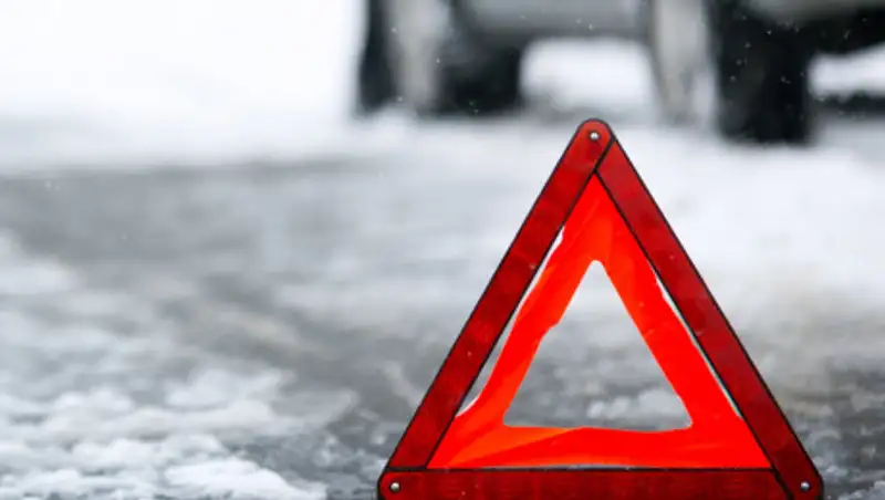 Перевернувшейся в Уральске машиной управлял полицейский