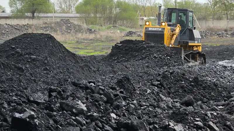 Запрет на вывоз из Казахстана угля продлят на полгода, фото - Новости Zakon.kz от 03.10.2023 16:42