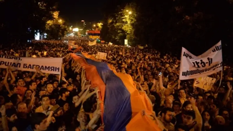 В Ереване демонстранты не приняли озвученное президентом Армении предложение