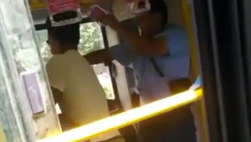 Массовая драка произошла в пассажирском автобусе в Алматы