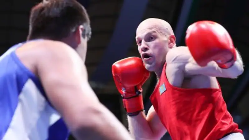 Василий Левит пробился в полуфинал чемпионата Азии по боксу