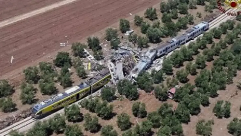 Масимов выразил соболезнования семьям погибших при столкновении поездов в Италии