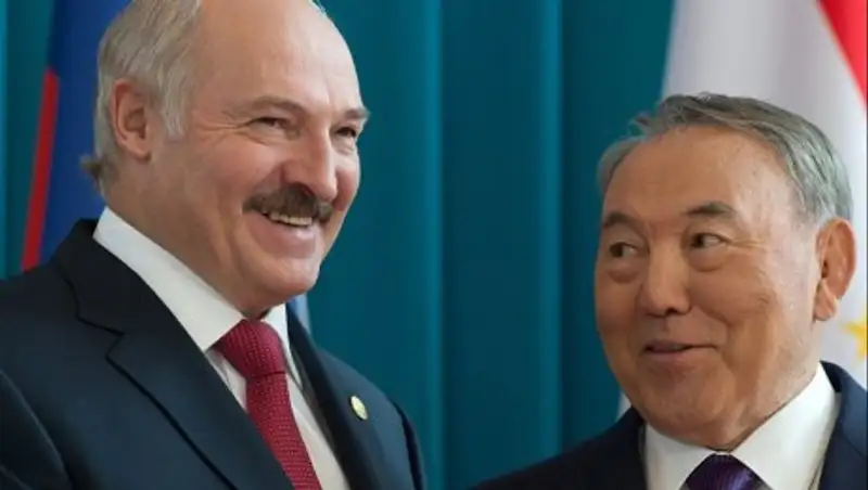 Лукашенко Назарбаеву: Вы никогда не будете иметь с нами проблем