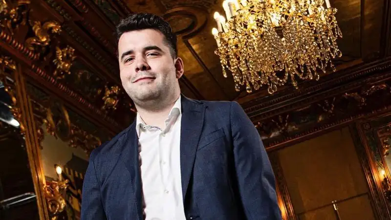 Непомнящий победил Лижэня во второй партии матча за звание чемпиона мира по шахматам