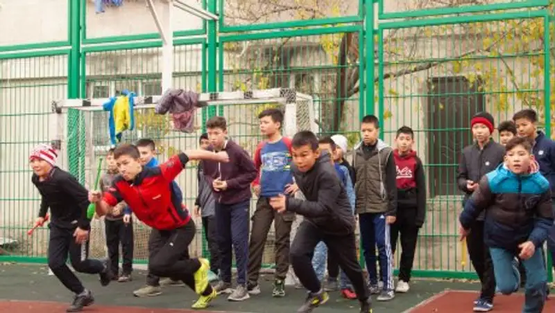 В Алматы закрылся социальный проект "Спорт в моем дворе"