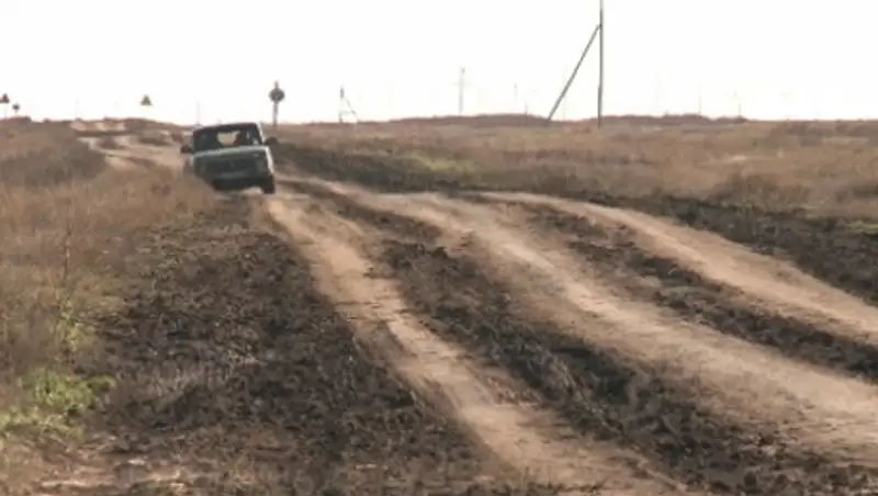 В ЗКО 80% местных дорог не имеют твердого покрытия, фото - Новости Zakon.kz от 23.11.2013 17:29
