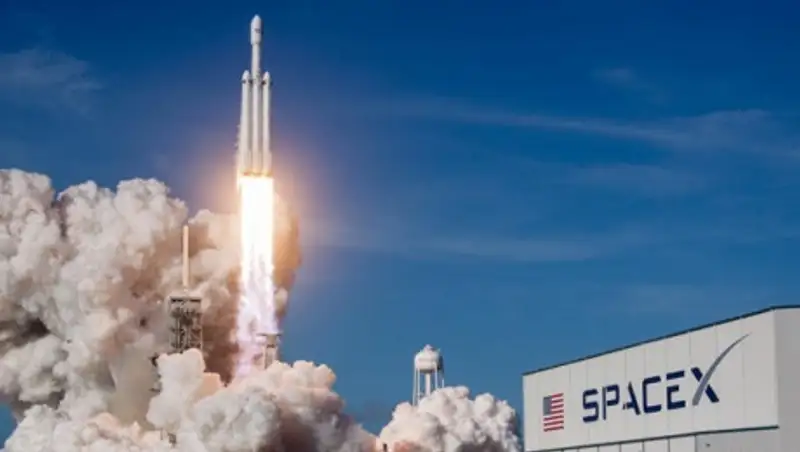 SpaceX привлекла рекордные $1,9 млрд инвестиций