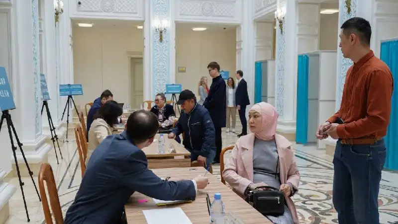 казахстанцы голосую за рубежом , фото - Новости Zakon.kz от 05.06.2022 11:38