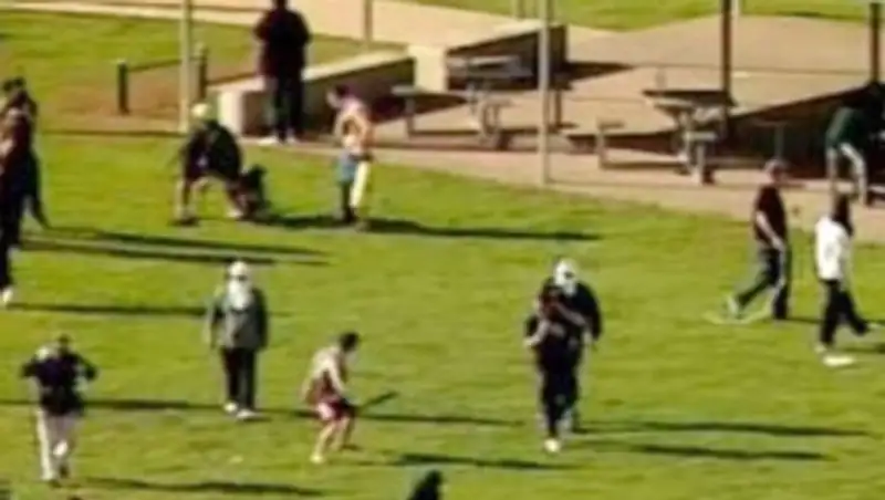 В австралийской тюрьме зэки бунтуют против запрета на курение