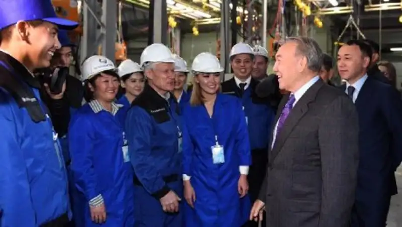 Надо научить людей открывать бизнес - Президент РК