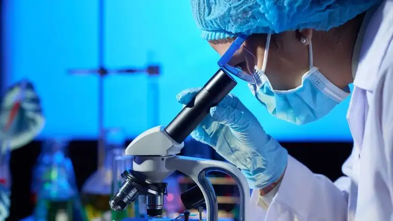 20 лучших инженеров и ученых умерли в Китае меньше чем за месяц