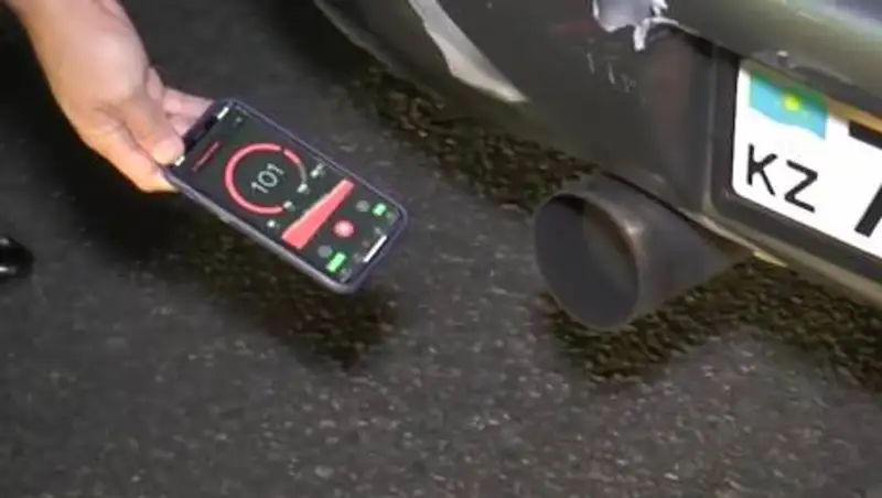 "Шумные" автомобили в Алматы будут проверять