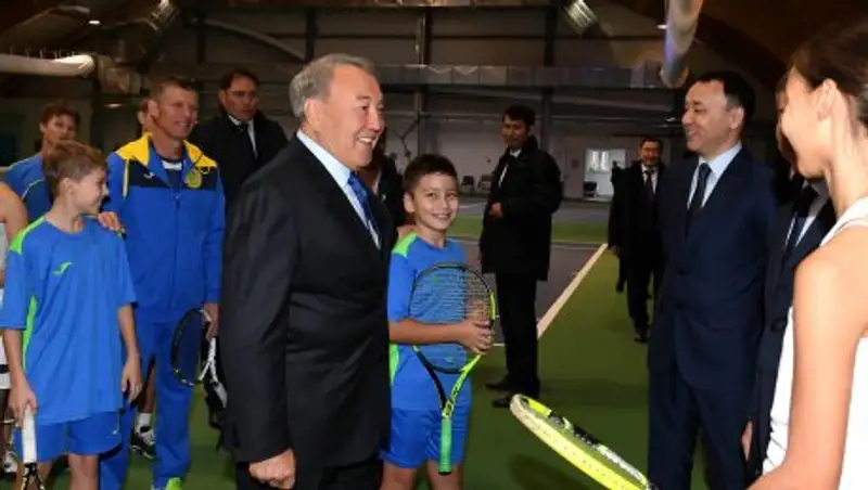 Назарбаев посетил «Теннисный центр» в Костанае