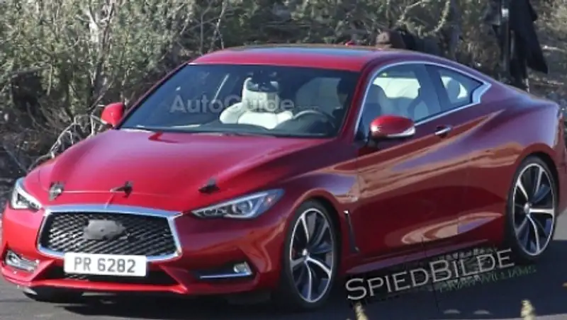 В Сети появились снимки серйного купе Infiniti Q60