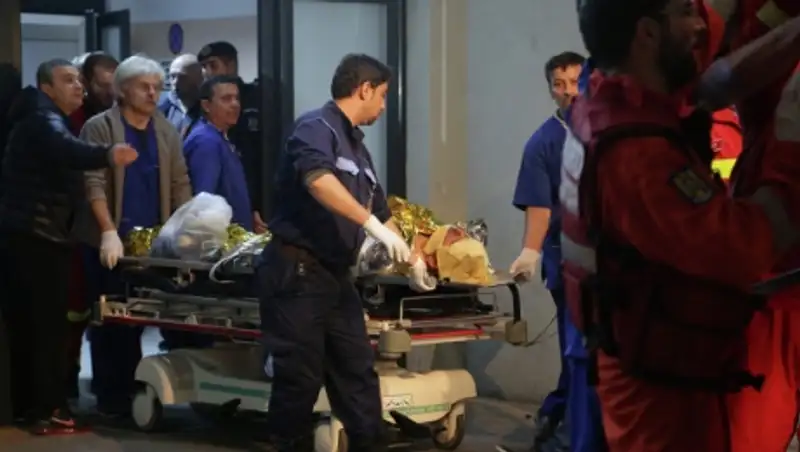 Число жертв пожара в ночном клубе Бухареста возросло до 36