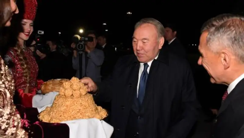 Нурсултан Назарбаев прибыл с рабочим визитом в Татарстан