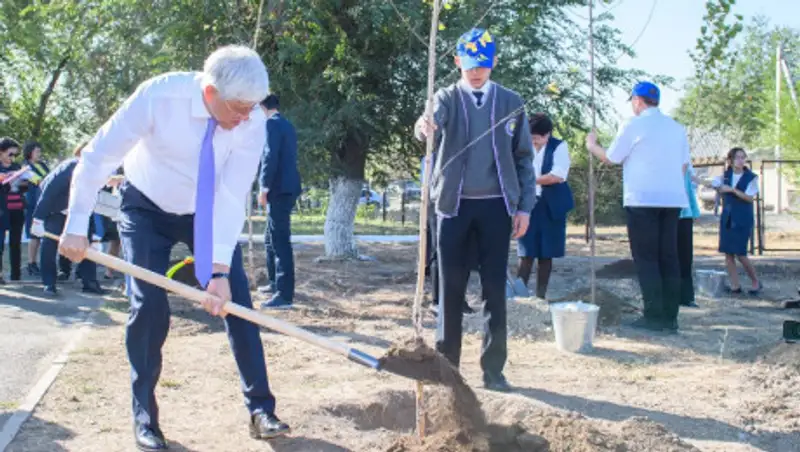 В Алматинской области в рамках акции "Экочас" высадили более 30 тысяч деревьев