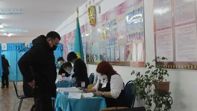 Казахстан выборы президента ЦИК явка, фото - Новости Zakon.kz от 20.11.2022 20:26