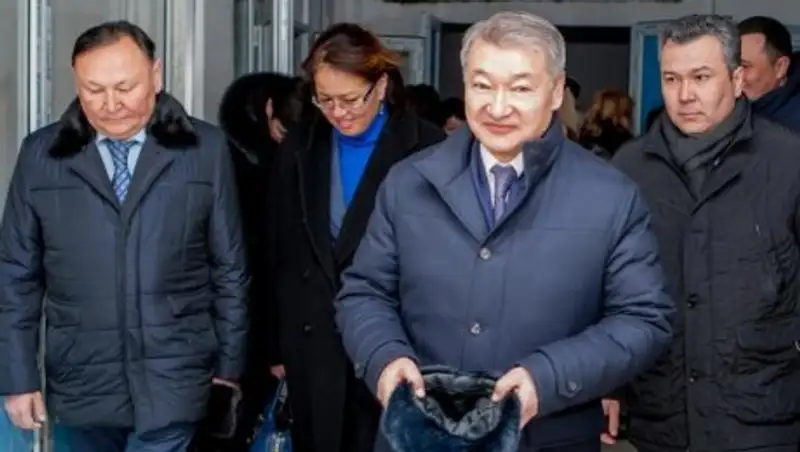 Даниал Ахметов: На «разбитом поле» построим отличную поликлинику