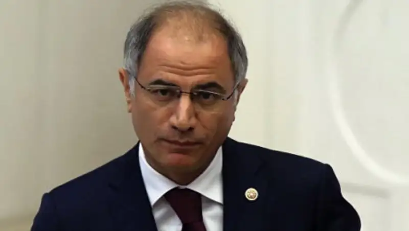 Премьер Турции сообщил об отставке главы МВД