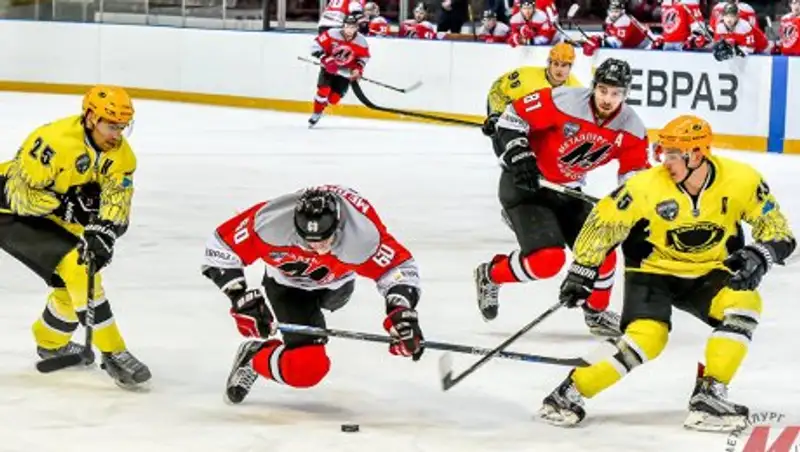 «Сарыарка» упустила победу в хоккейном матче против «Металлурга»