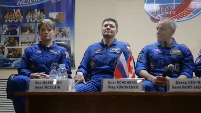 С Байконура стартовал пилотируемый корабль "Союз"