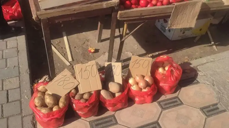 Жамаубаев о мобильных переводах в овощных лавках: Предприниматели не понимают важности