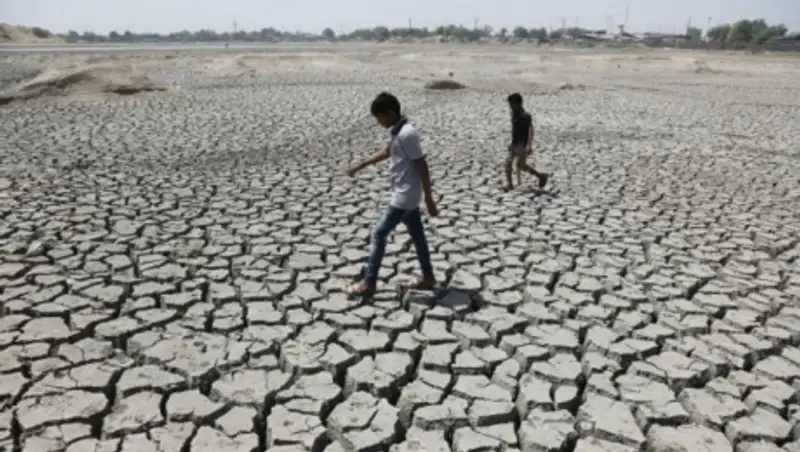 Власти Индии все же решили повернуть реки