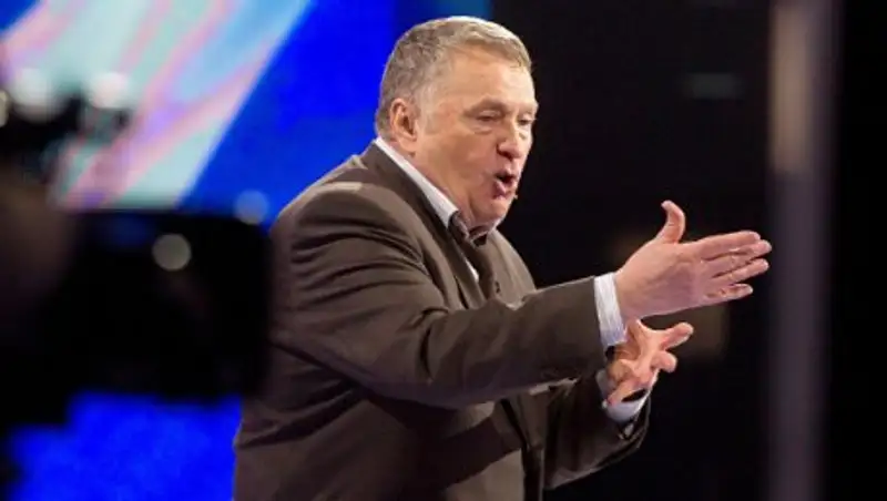 Жириновский и Собчак снова устроили перепалку