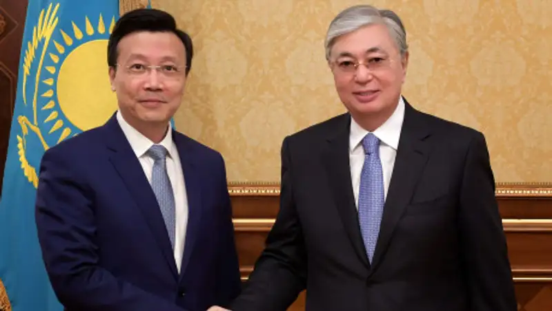 Токаев принял посла КНР Чжан Сяо