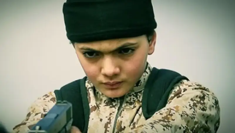 Ученики из Тулузы узнали одноклассника в боевике из «Исламского государства»