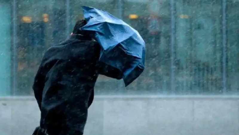 В нескольких областях Казахстана объявлено штормовое предупреждение