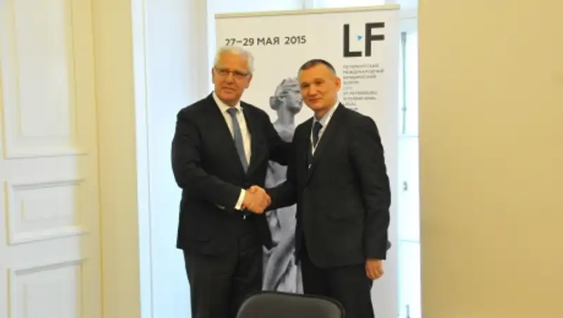 Министр юстиции РК встретился с Президентом палаты судебных исполнителей Франции